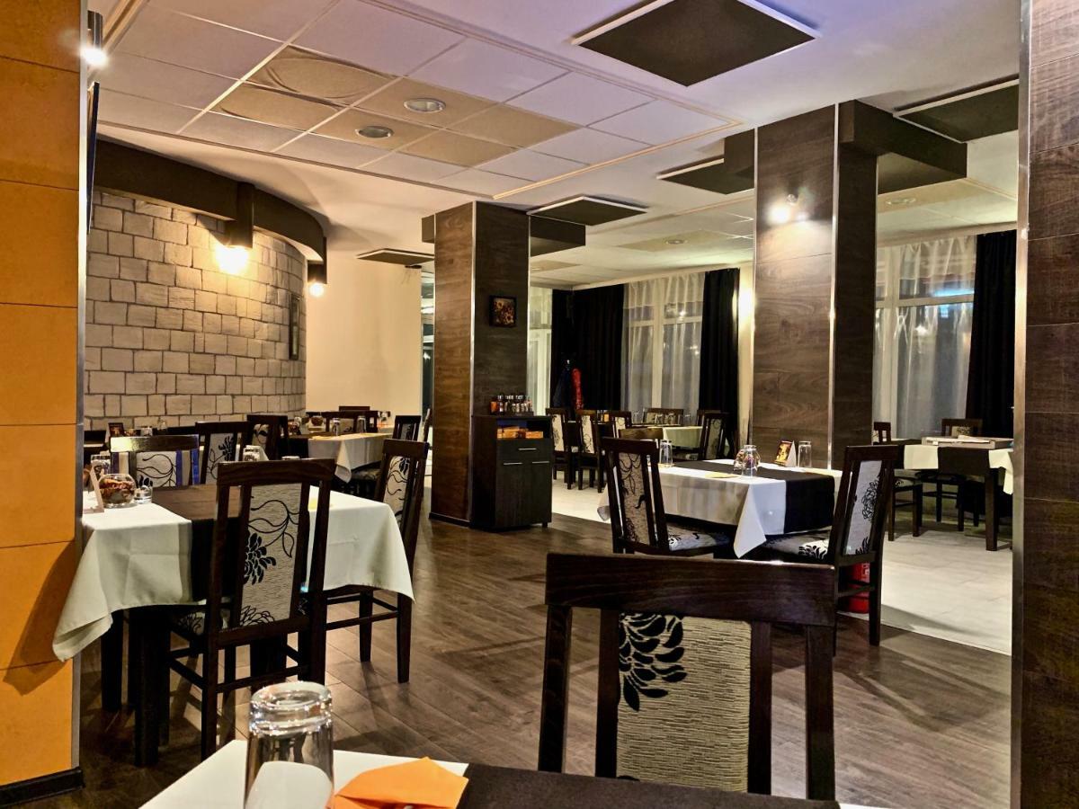 Hotel Fort O Bel 벨로그라드첵 외부 사진