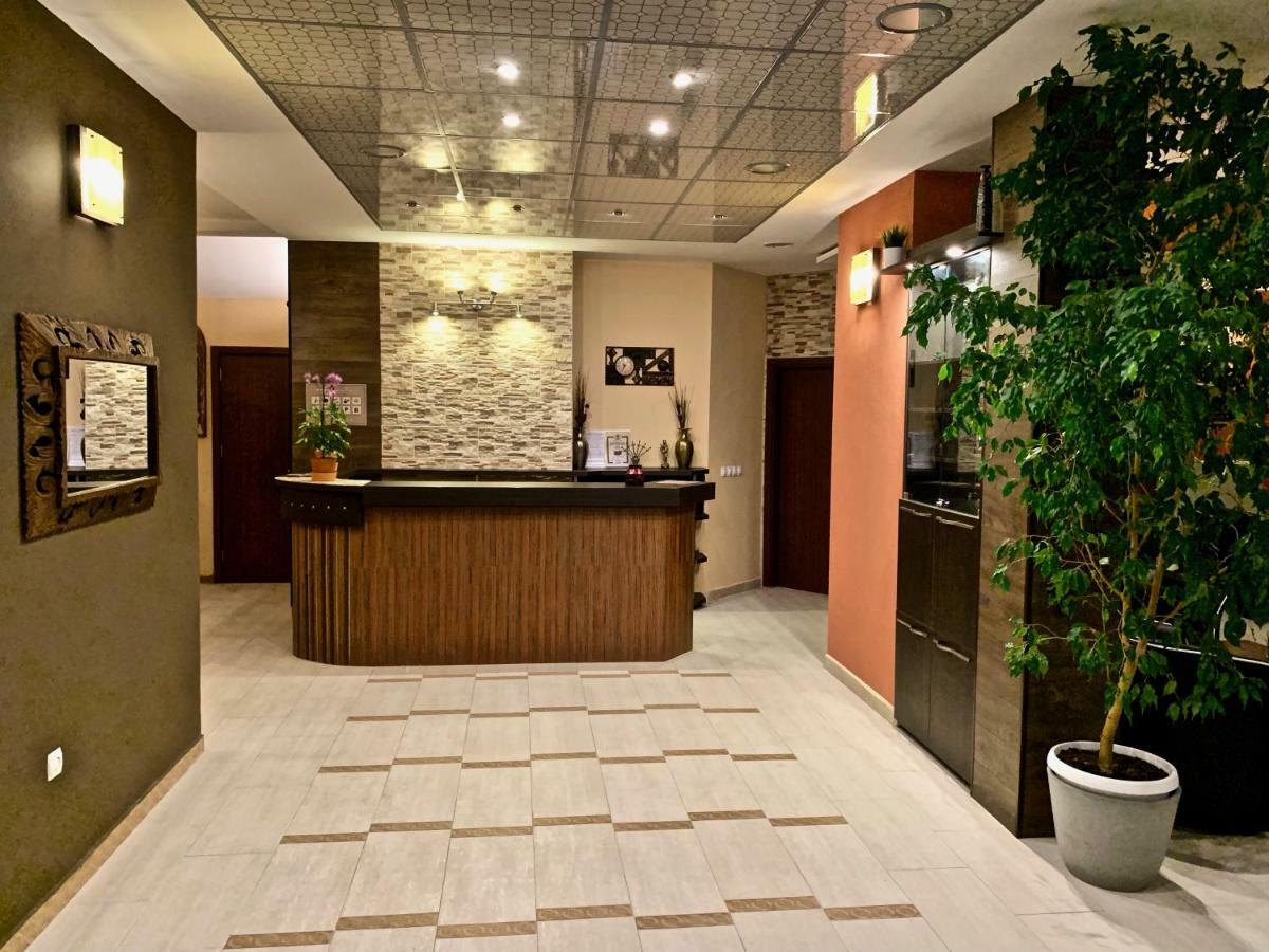 Hotel Fort O Bel 벨로그라드첵 외부 사진